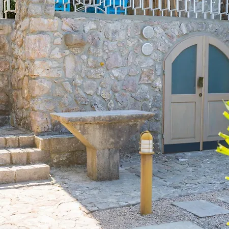 Blue Dondola By Adriaticluxuryvillas مالينسكا