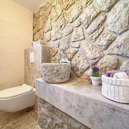 Blue Dondola By Adriaticluxuryvillas فيلة مالينسكا